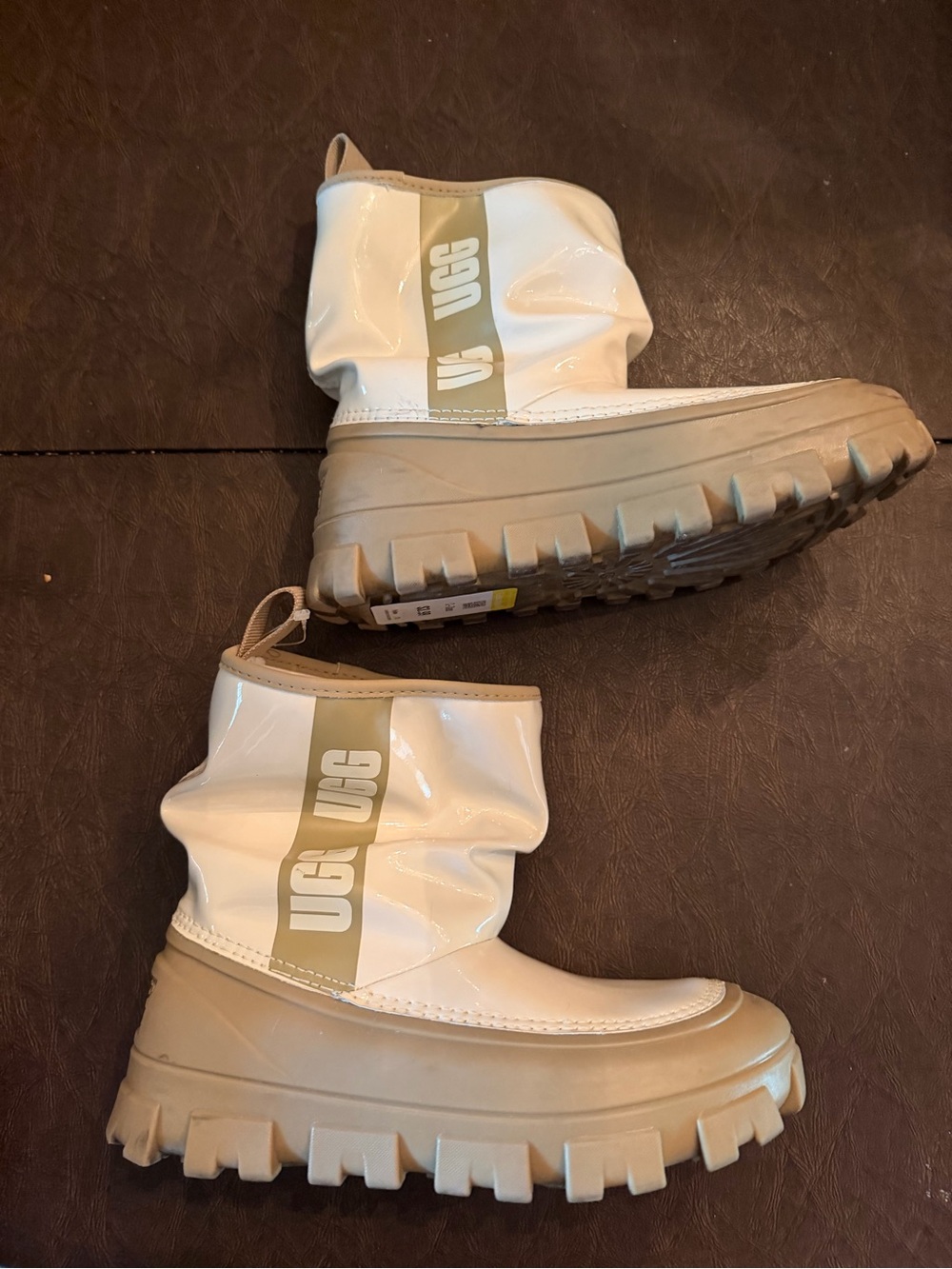 UGG Kids White & Tan Platform Winter/rain Waterproof Boot